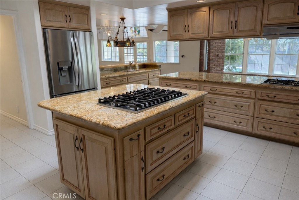 26421 Broken Bit Lane