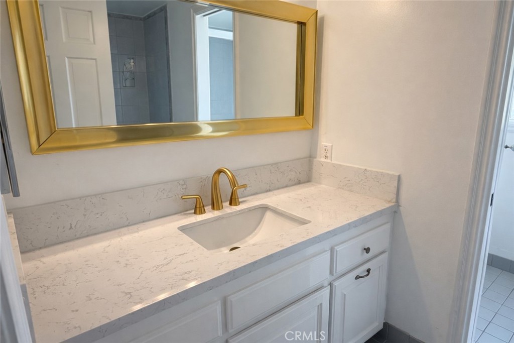 26421 Broken Bit Lane