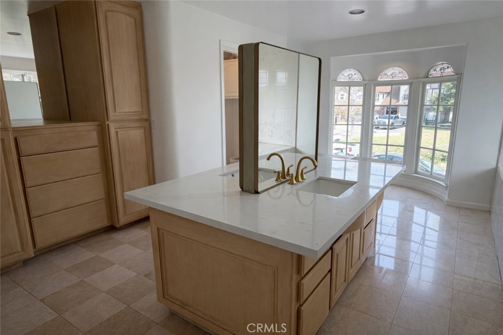 26421 Broken Bit Lane