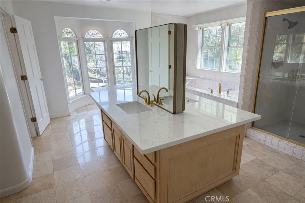 26421 Broken Bit Lane