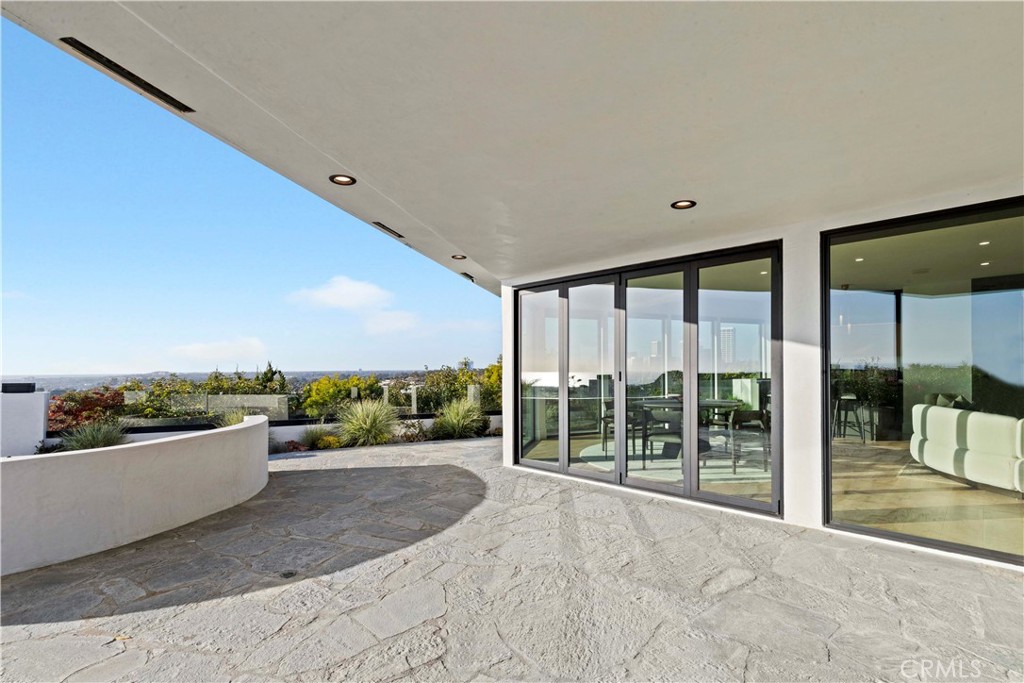 2720 Pebble
