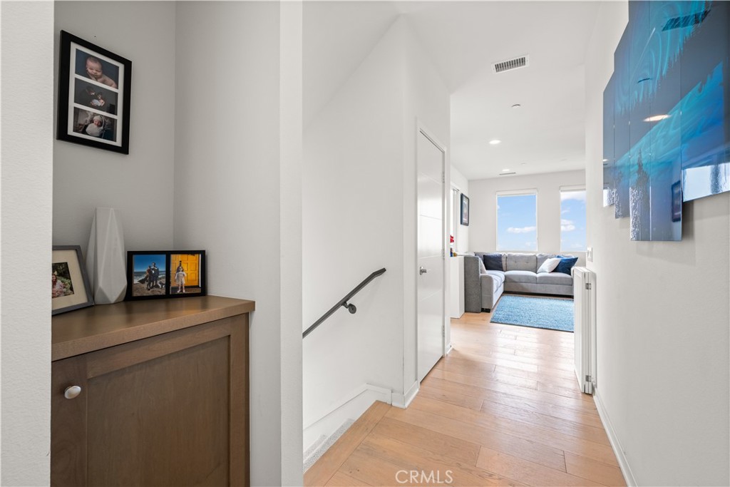 1068 Hampton