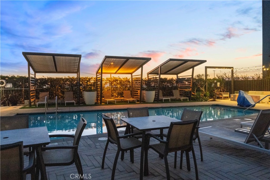 1068 Hampton