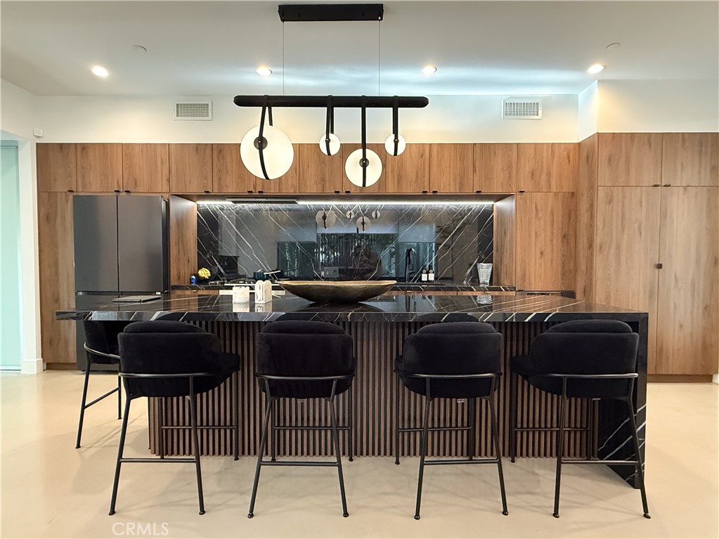 901 Hancock Avenue 209