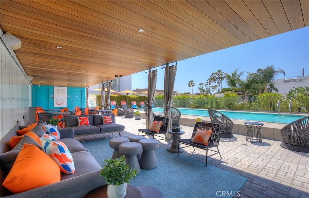 901 Hancock Avenue 209