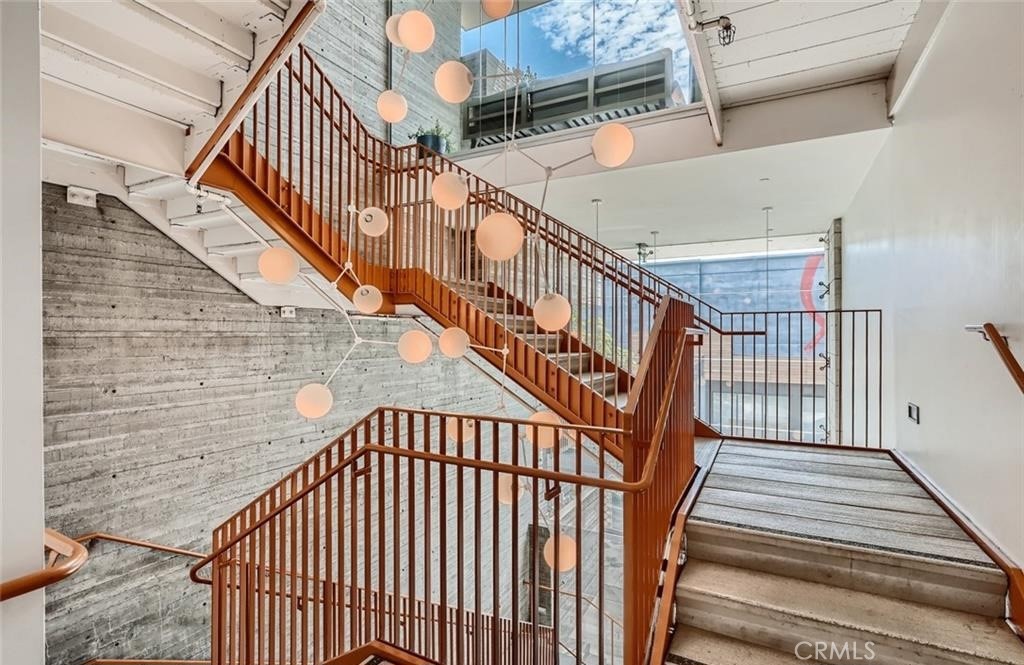 901 Hancock Avenue 209