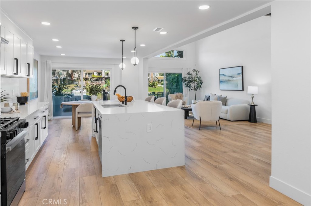 22526 Lake Forest Lane