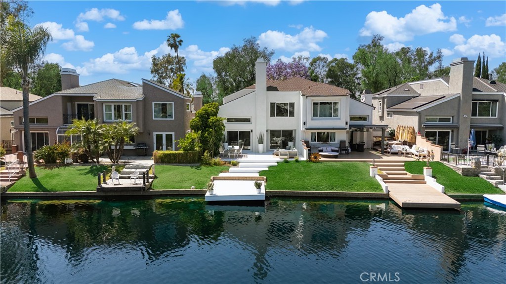 22526 Lake Forest Lane