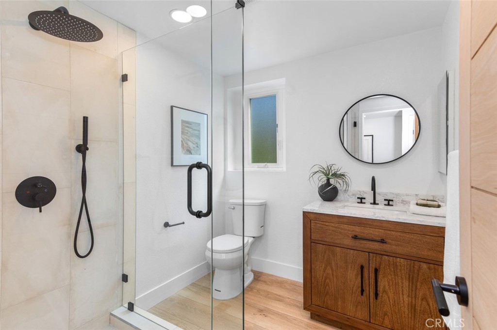 22526 Lake Forest Lane