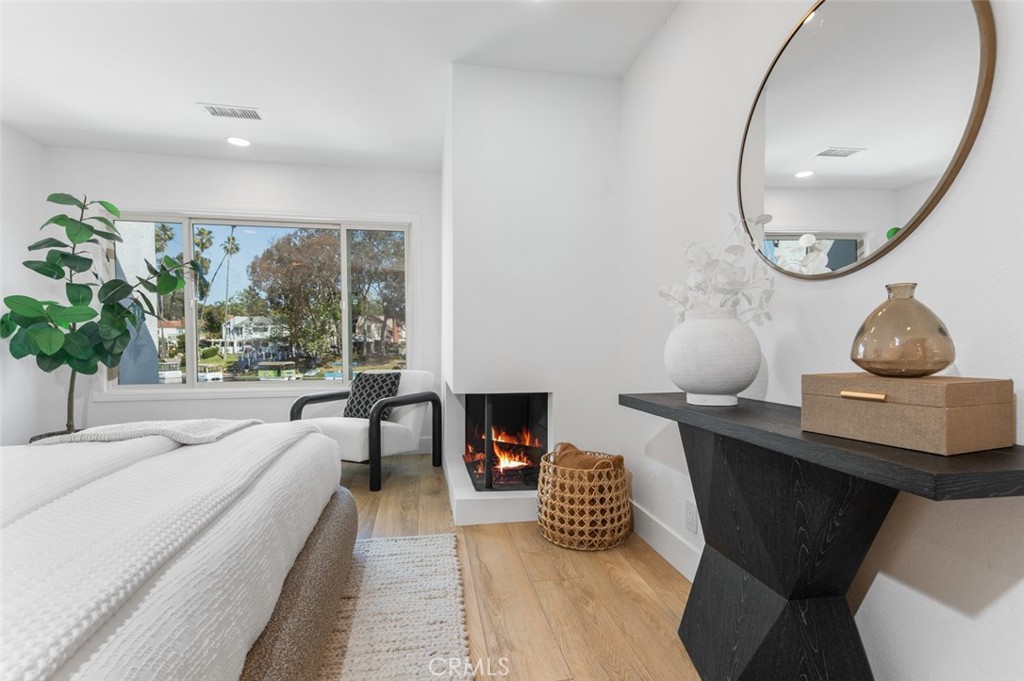 22526 Lake Forest Lane