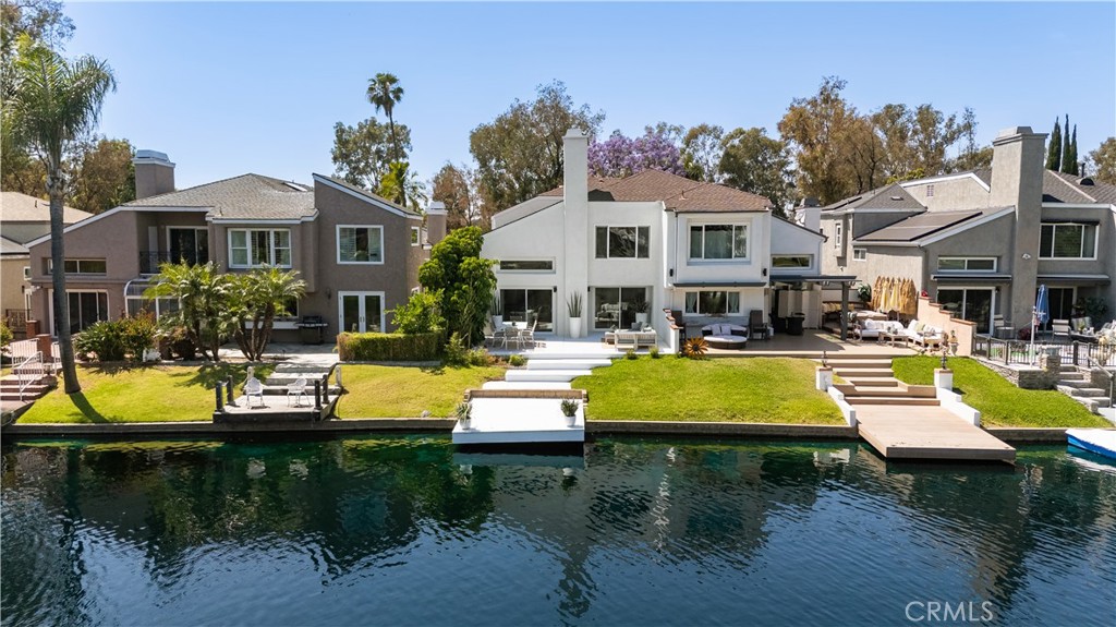 22526 Lake Forest Lane