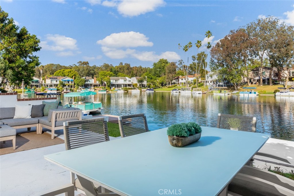 22526 Lake Forest Lane