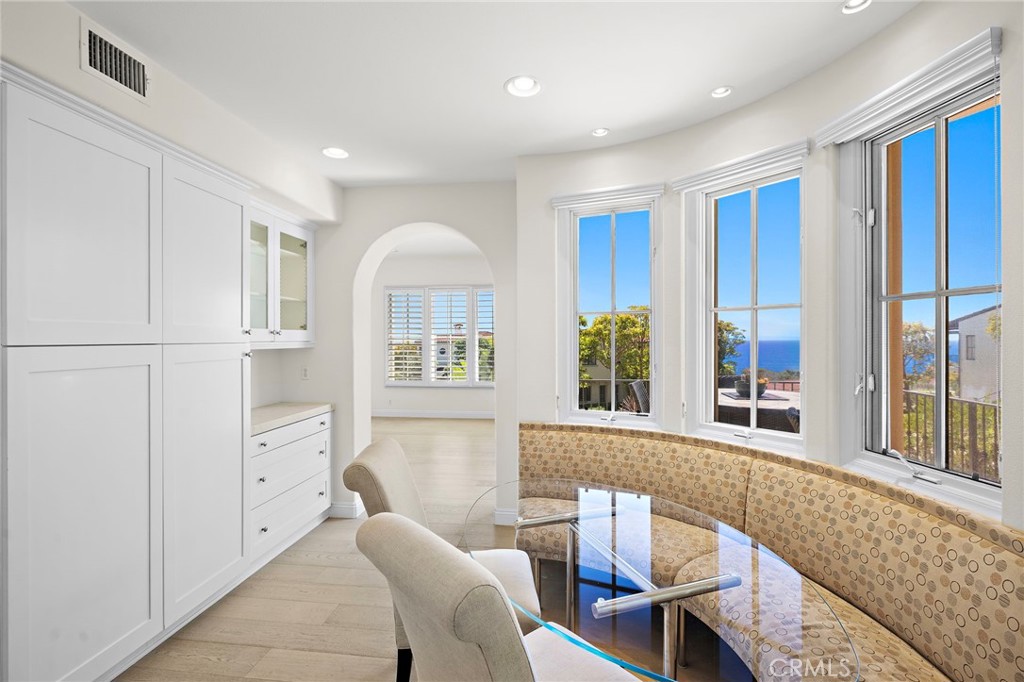 150 Sidney Bay