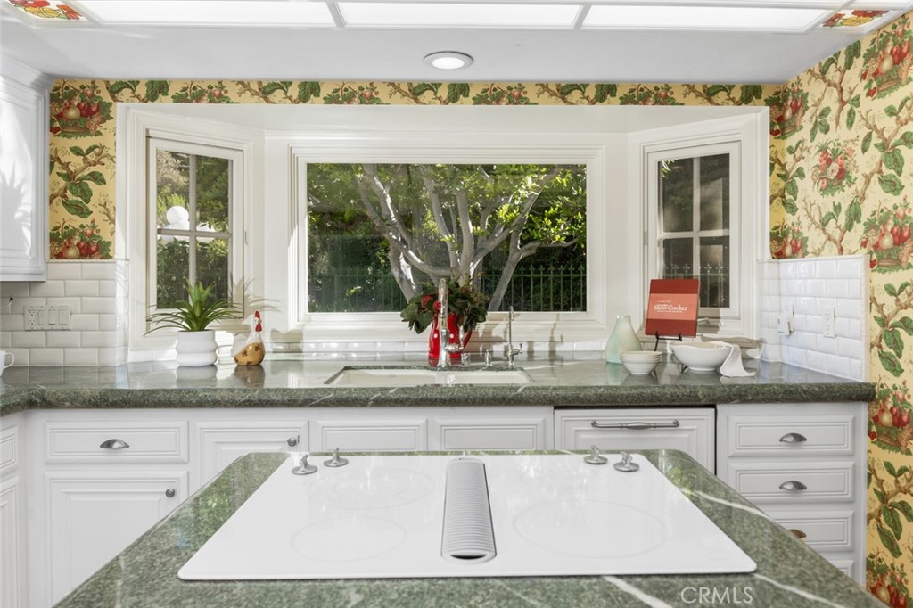 248 S Calle Baja