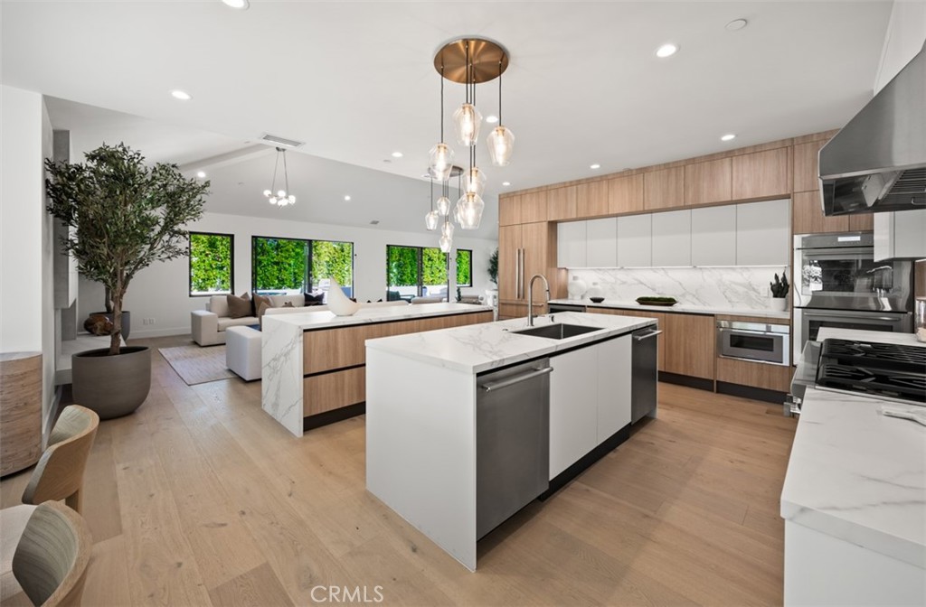 1312 Dover Drive