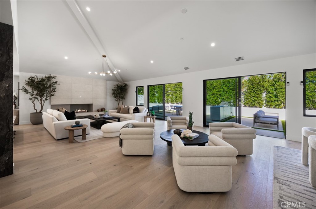 1312 Dover Drive