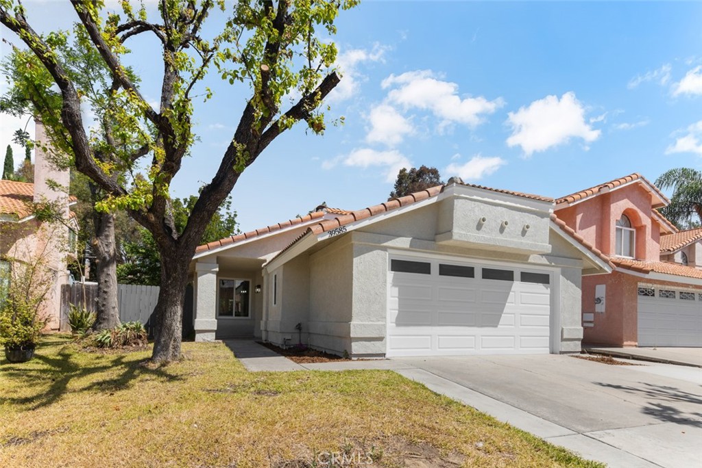 39585 Oak Cliff Drive