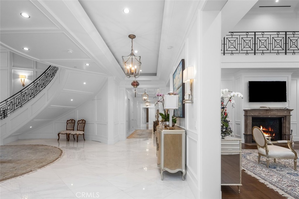 61 Palm Hill Lane