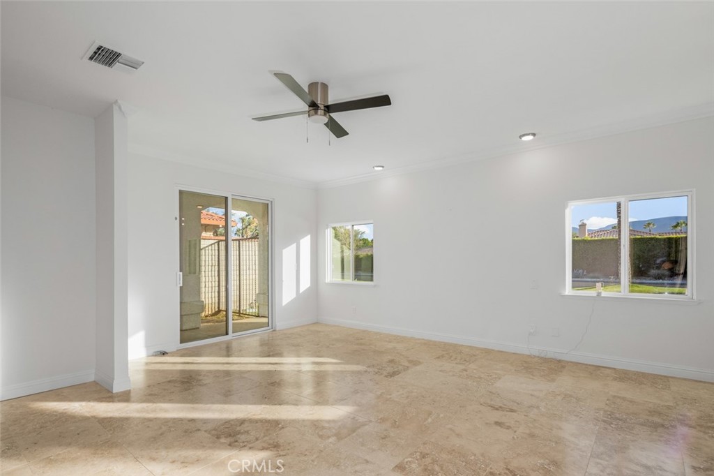 72020 Palm Crest Dr