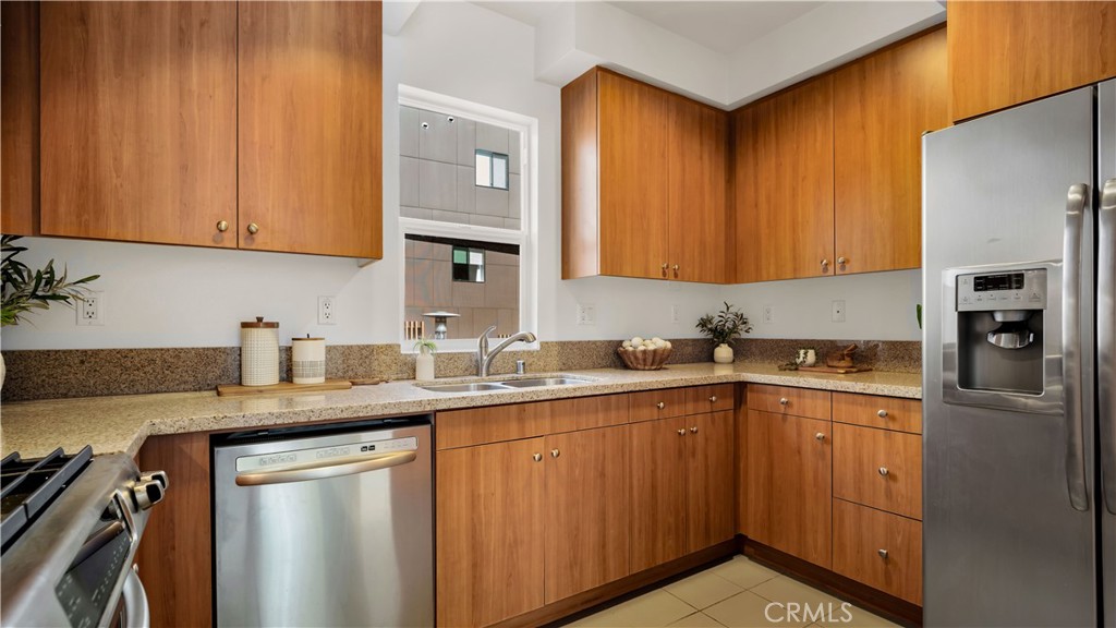 247 E Jeanette