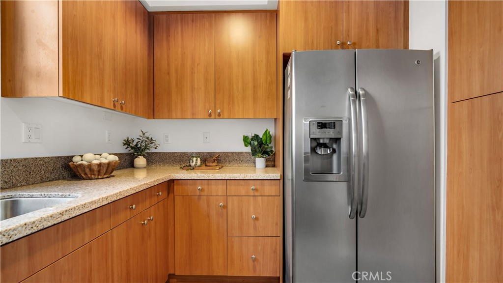 247 E Jeanette