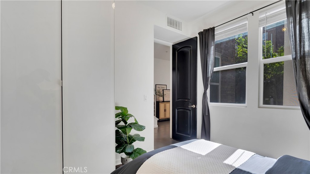 247 E Jeanette
