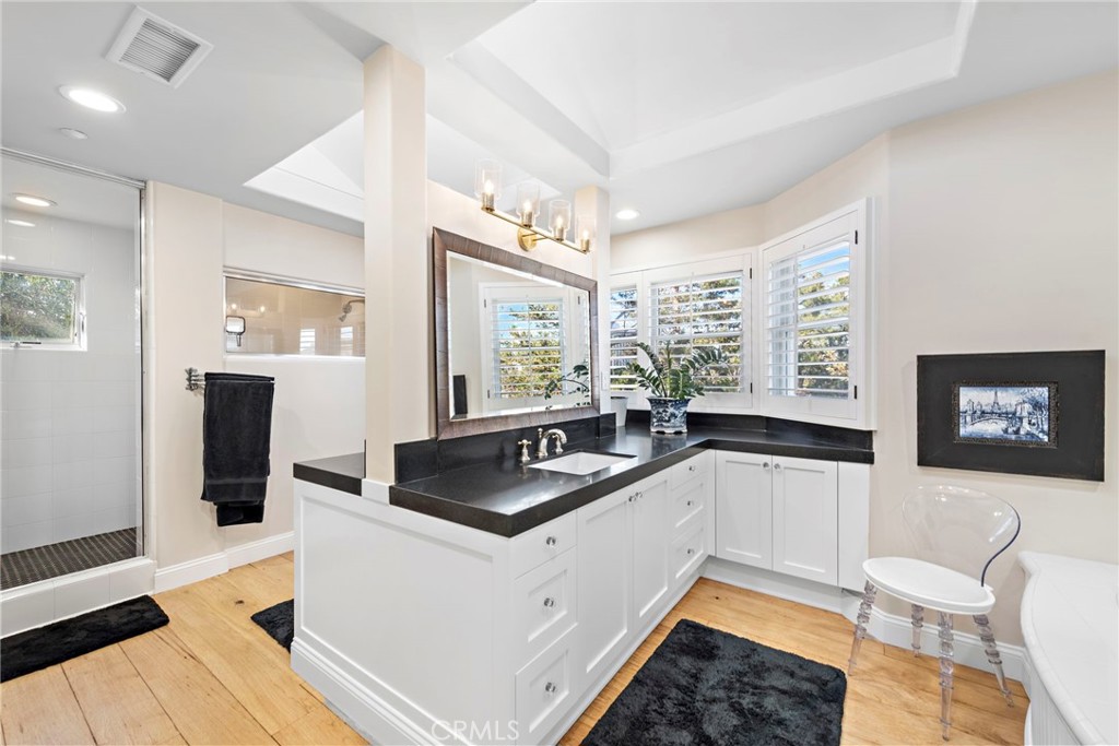 20 Cape Danbury