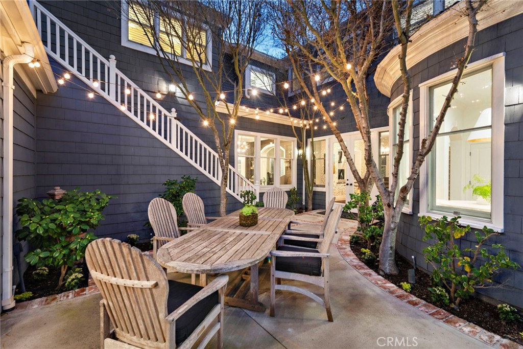 20 Cape Danbury