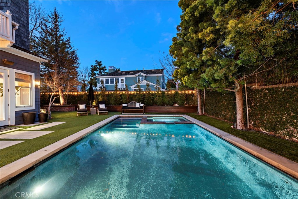 20 Cape Danbury