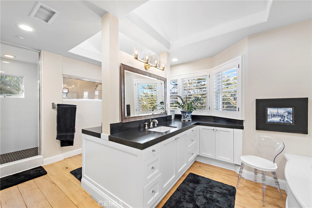 20 Cape Danbury