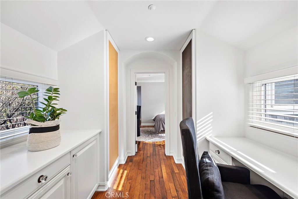20 Cape Danbury