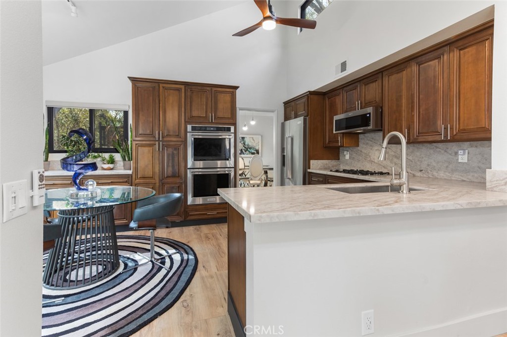 24946 Ravenswood
