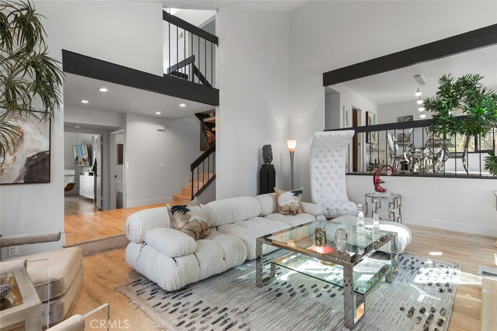 24946 Ravenswood