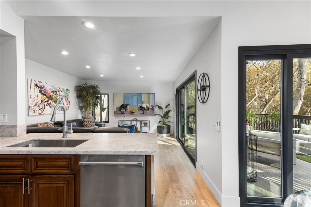 24946 Ravenswood