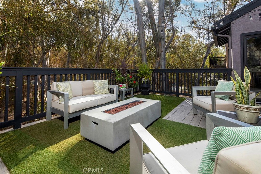 24946 Ravenswood