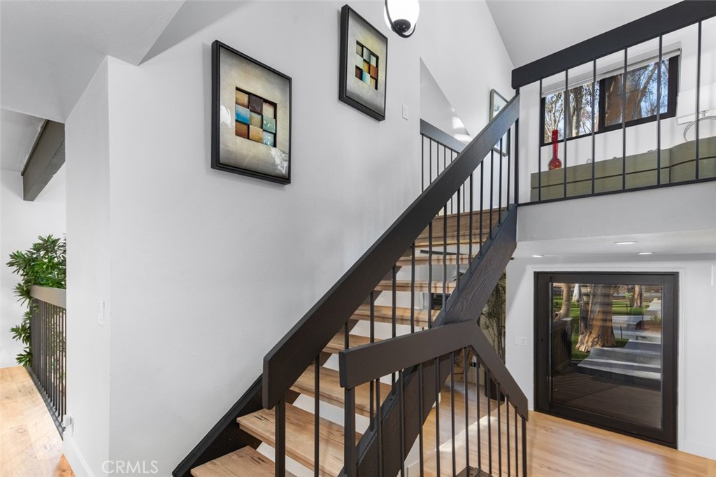 24946 Ravenswood