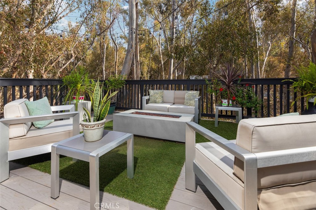 24946 Ravenswood