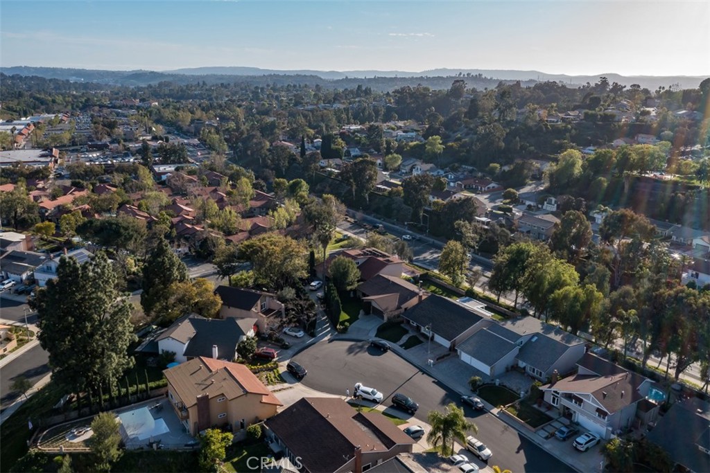 24911 Via Santa Cruz