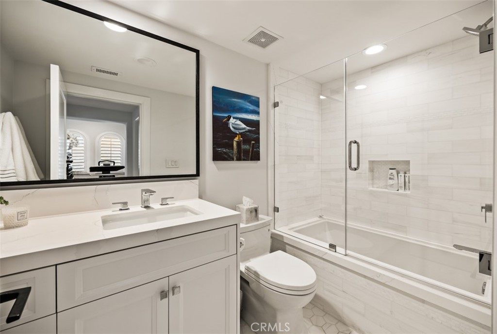 1 Ocean Bluff