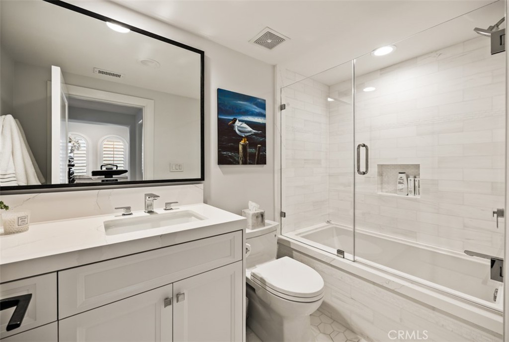1 Ocean Bluff