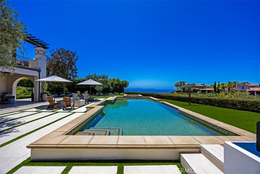 1 Ocean Bluff