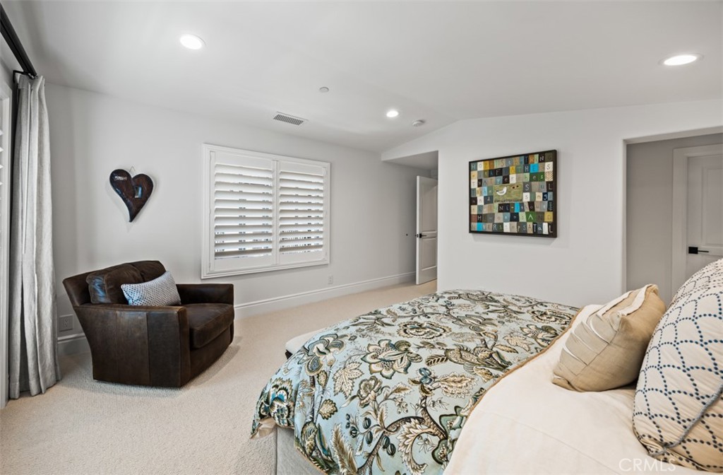1 Ocean Bluff