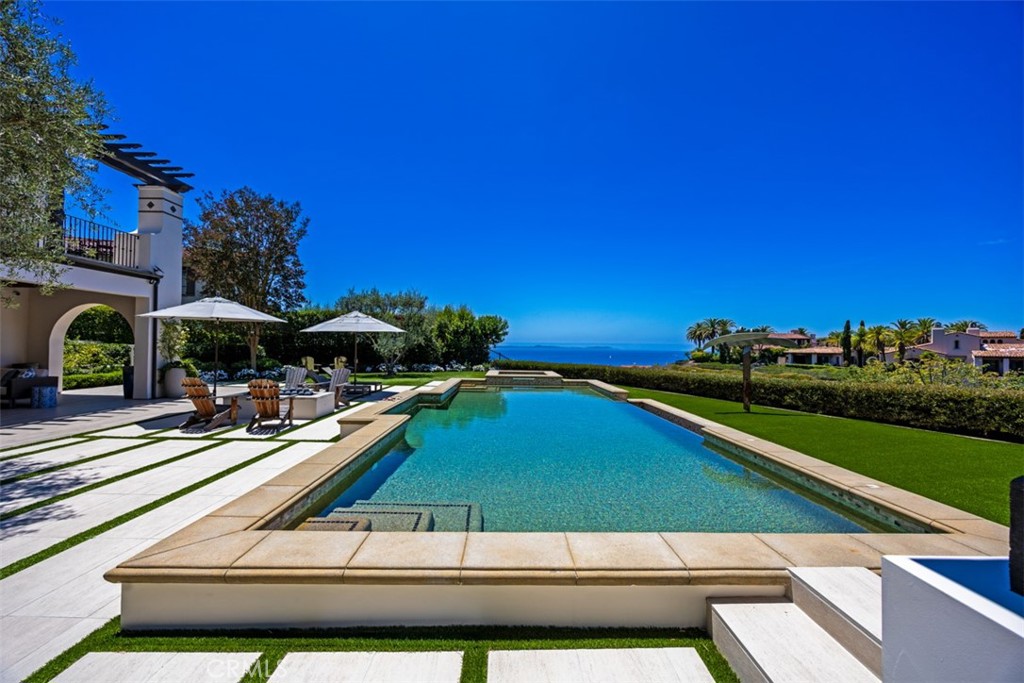 1 Ocean Bluff