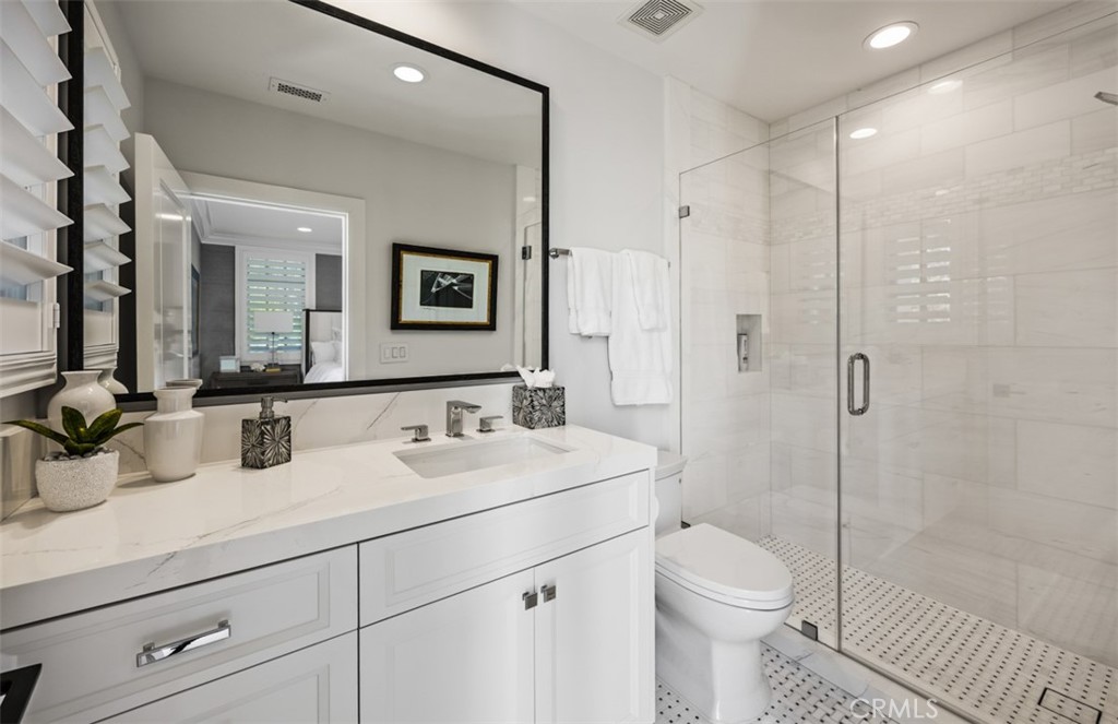 1 Ocean Bluff