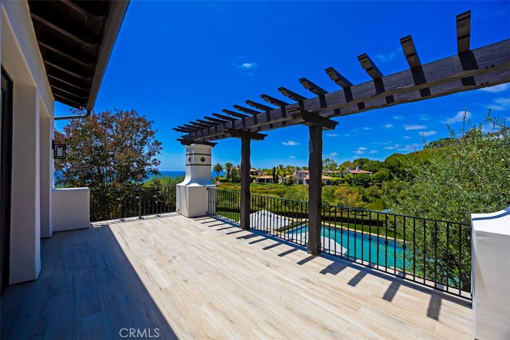 1 Ocean Bluff