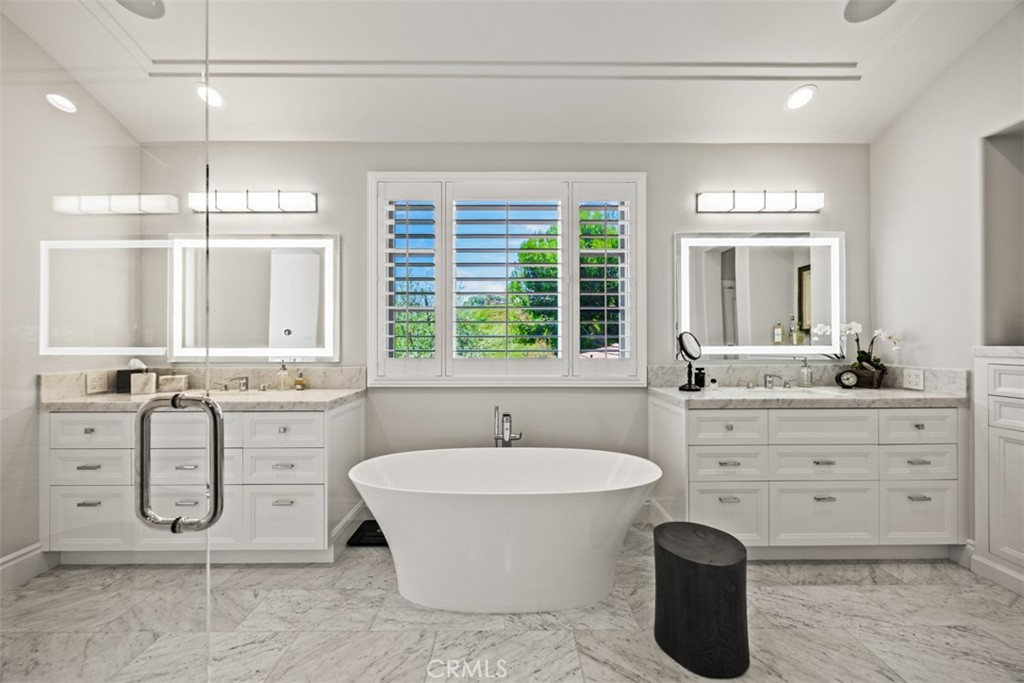 1 Ocean Bluff