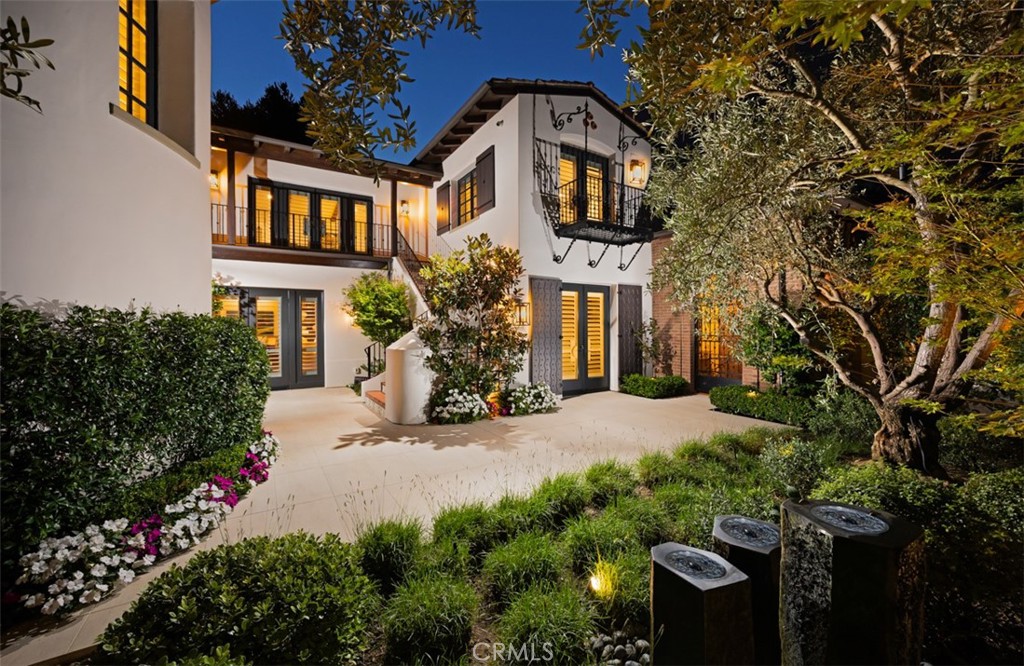 1 Ocean Bluff