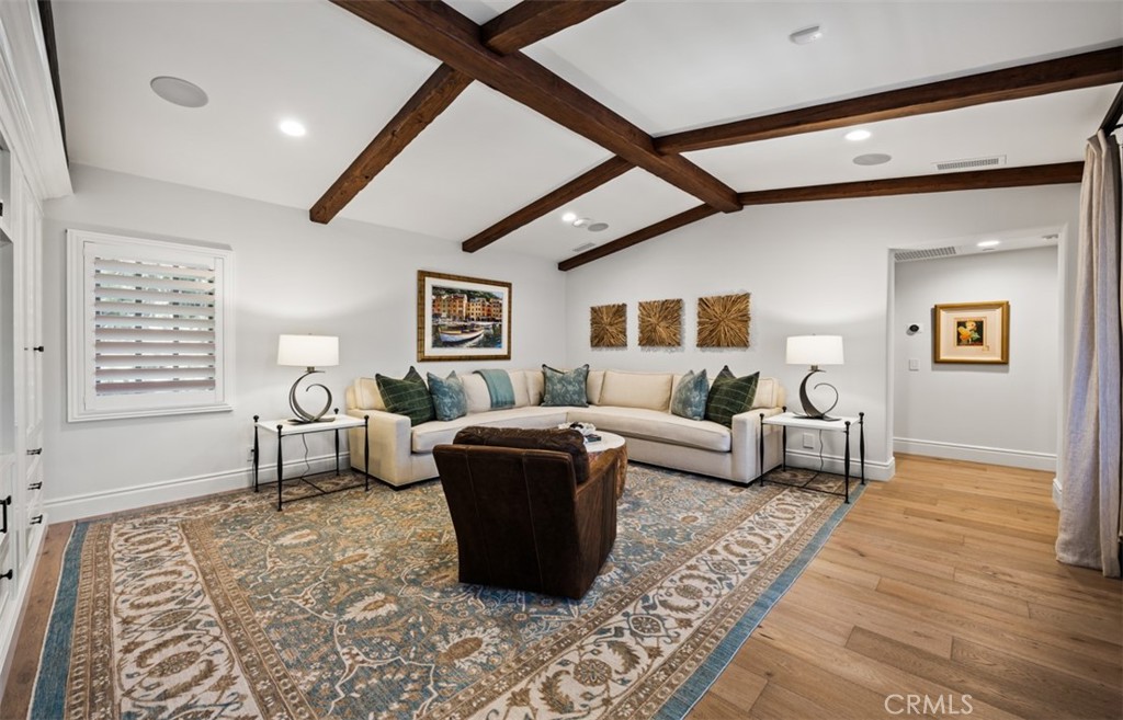 1 Ocean Bluff