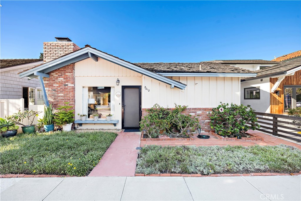 2012 E Ocean Boulevard