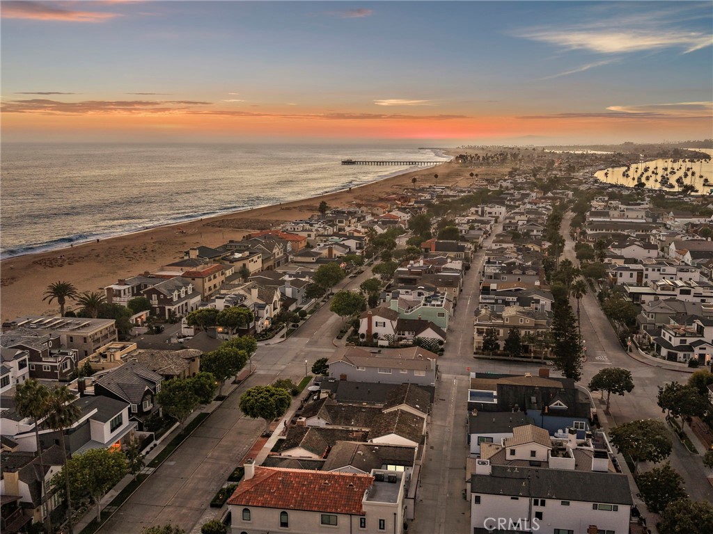 2012 E Ocean Boulevard